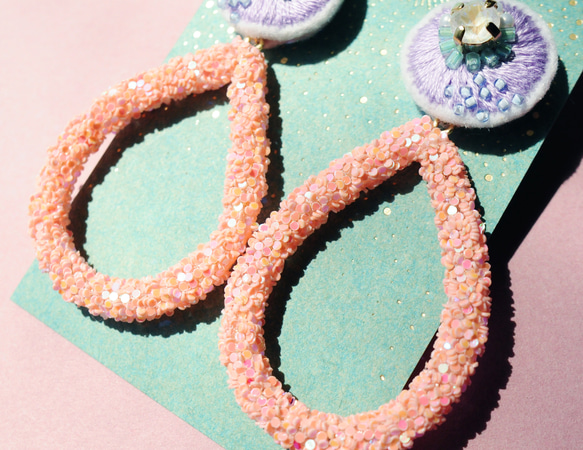 &lt;露西～Irodor Planet～&gt;刺繡耳環“花水面（珊瑚色）” 第5張的照片