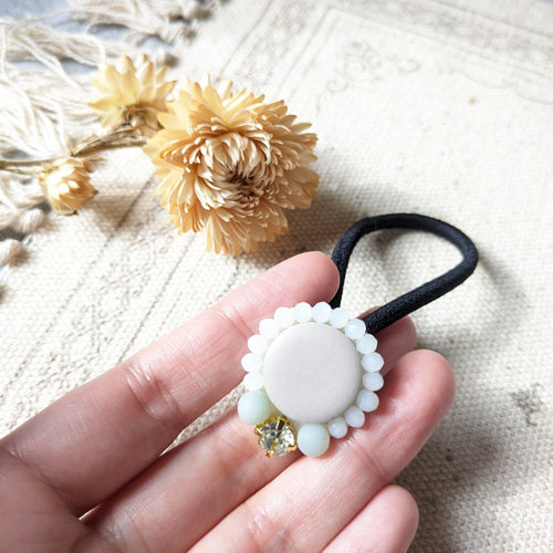淡いカラーのビーズ刺繍ヘアゴム ヘアゴム ito_tsubu 通販