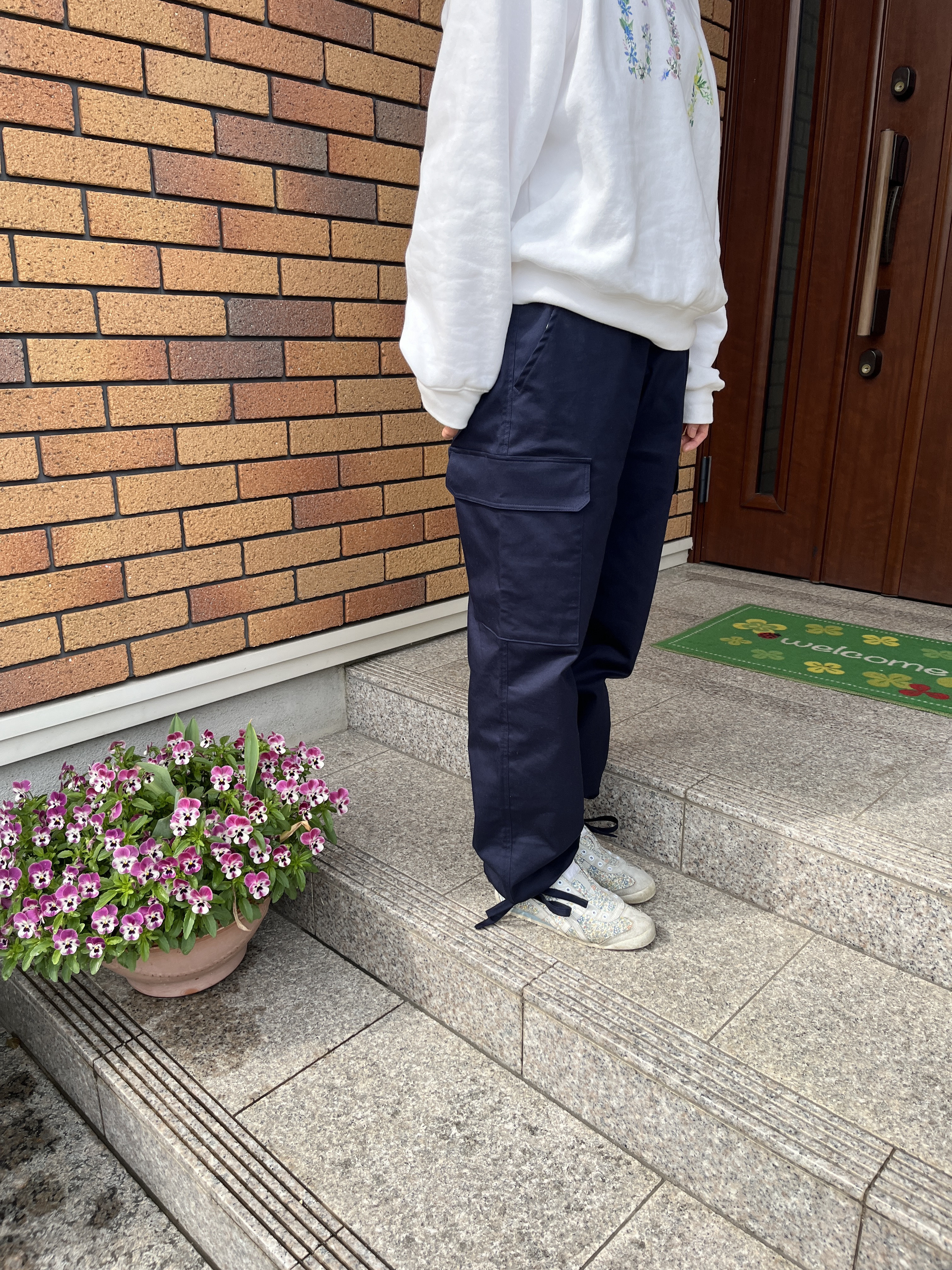 in meltinpot 希少！made 暖かいカーゴパンツ　26 ITALY