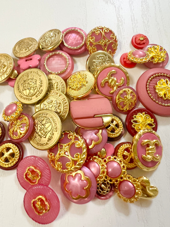 美しいピンク♡華やかなヴィンテージボタンandカボションセット　43個入り 3枚目の画像