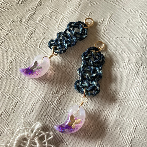 勾玉オルゴナイト精麻藍染ペンダント 特別勾玉☆愛を奪う蛇に金運