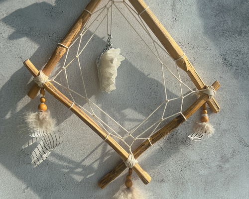 ドリームキャッチャータペストリー No.689 クリスタル×流木のドリームキャッチャー タペストリー・壁掛け