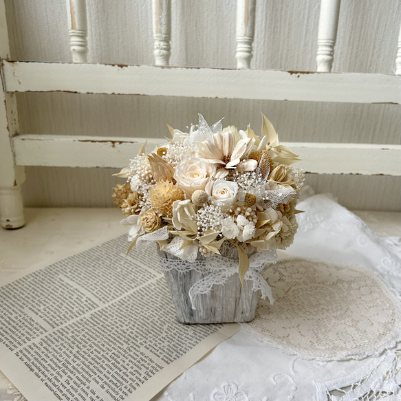 造花　フラワーアレンジメント　ホワイト　ベージュ ホワイトベージュのドライフラワーアレンジ ドライフラワー an-place