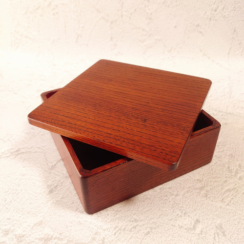 ましかくなお弁当箱 15×15cm けやき材 拭き漆 正方形（受注制作） 弁当