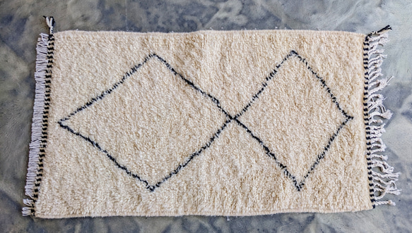 モロッコ ラグ ベニワレンNo.8　ホワイト　カーペット　絨毯 3枚目の画像