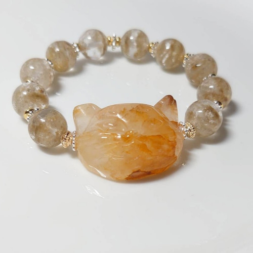 珍しい白蛇天珠… ピンクオパール、桜瑪瑙の中でも白っぽい透明感のある