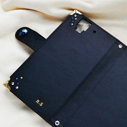 レア機種対応◎『Golden Rabbit ＆ Metallic Swarovski』シックなうさぎの手帳型スマホケース 2枚目の画像