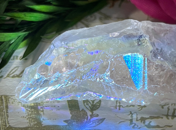 七色の夢໒꒱✨　ホワイト　オーラ　水晶　ラフストーン　原石 7枚目の画像