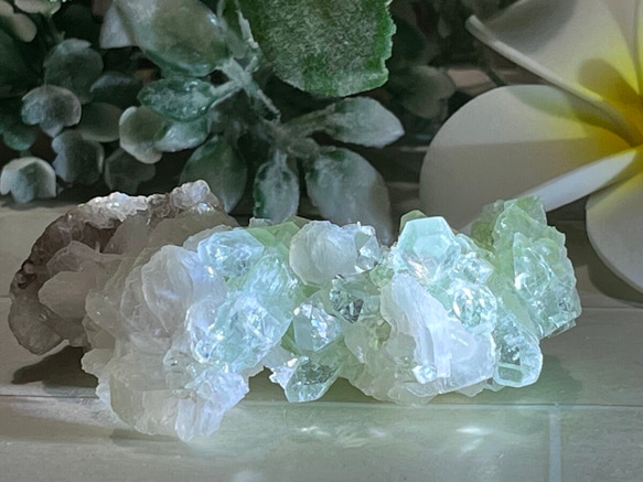 天使の水晶✨   レインボー　グリーンアポフィライト　原石　クラスター　魚眼石 6枚目の画像