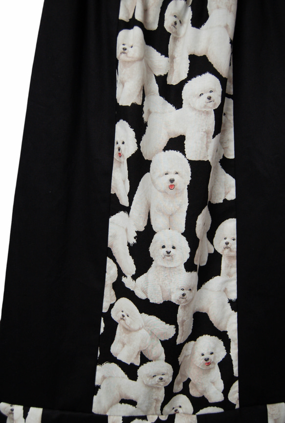 ビションフリーゼ　犬柄×ブラックミックス　裾プリーツスカート 6枚目の画像