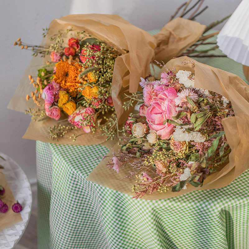 ドライフラワーブーケ ボリュームたっぷりでギフトにもおすすめのイエローオレンジ系ドライフラワー花束