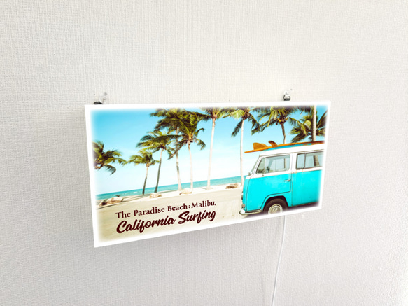 【壁掛け Lサイズ】カリフォルニア 海 サーフワゴン ワーゲンバス ヤシの木 夏 照明 看板 置物 雑貨 ライトBOX 3枚目の画像
