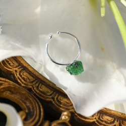 【005 Fairy Tale Collection】 ツァボライト 鉱物原石 SV925ピンキーリング 指輪 天然石 6枚目の画像