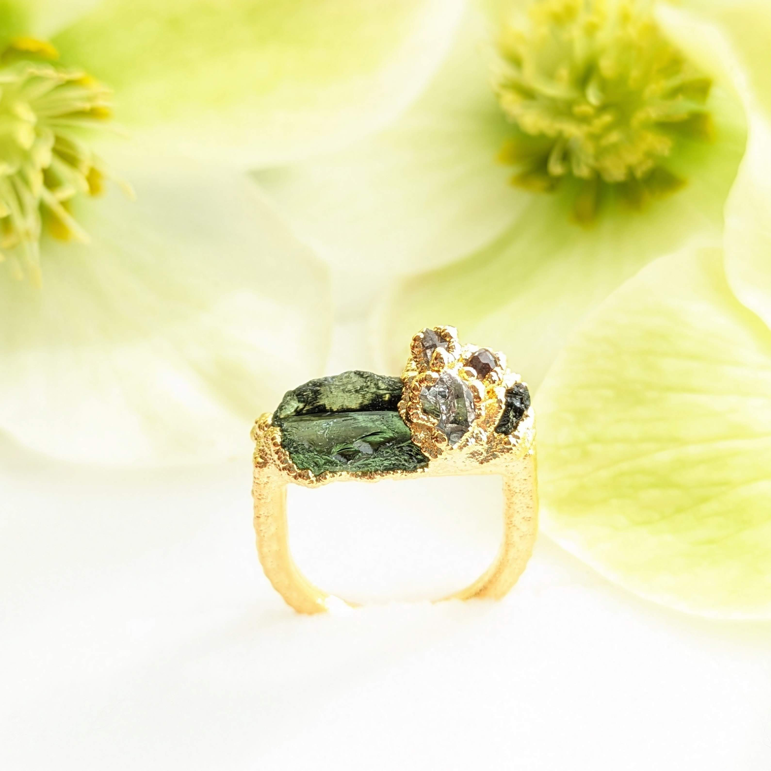 モルダバイト　指輪