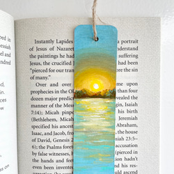 ブックマーク，海の絵，ハンドペイントのブックマーク、海のブックマーク, 日の出の絵, sunset painting 2枚目の画像