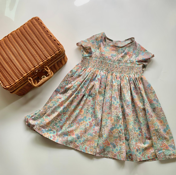 80-120cm ハンドメイド子供服 リバティ生地スモッキング刺繍  