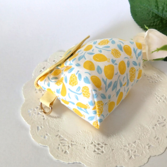 フラップ付きの小さなポーチ・レモン　＃n501 人気・おすすめ｜多用途・生活用品におすすめ キャンペーン中 即納 即日発送サービス