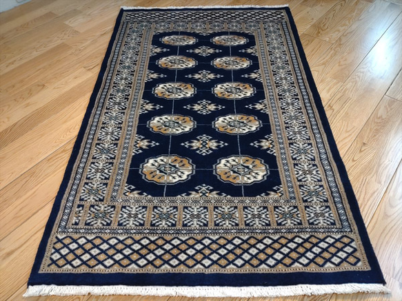 特色商品：新品到貨]巴基斯坦地毯高品質大號墊 126x78 公分 Bohara 設計海軍藍 第4張的照片
