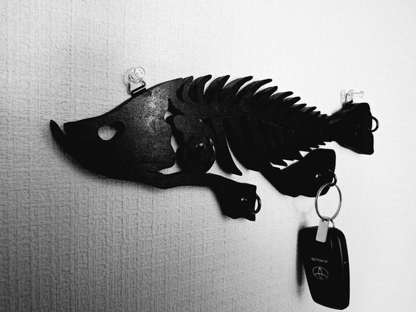 魚の骨壁掛けキーフック(木工アート) 2枚目の画像