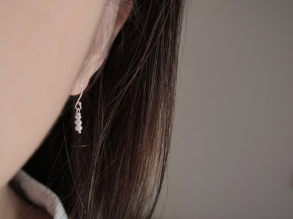 925純銀 小巧 珍珠丸子 淡水珍珠 耳針 耳環 一對 免費送禮包裝 第5張的照片