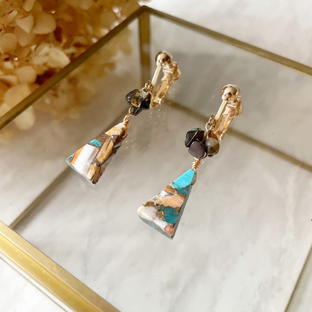 【✧再販✧】【✦14kgf✦】天然石　コーデのアクセントにおすすめ♪オイスターコッパーターコイズの揺れるイヤリング