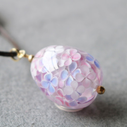 期間限定SALE！とんぼ玉ガラスペンダント紫陽花　ピンク 3枚目の画像