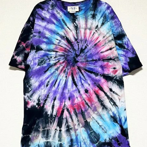 タイダイ染め Tシャツ XLサイズ カラフル×ブラック スパイラル