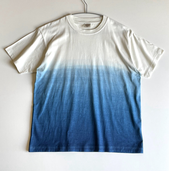 『海』 グラデーション Tシャツ 半袖 藍染 【受注制作】 1枚目の画像