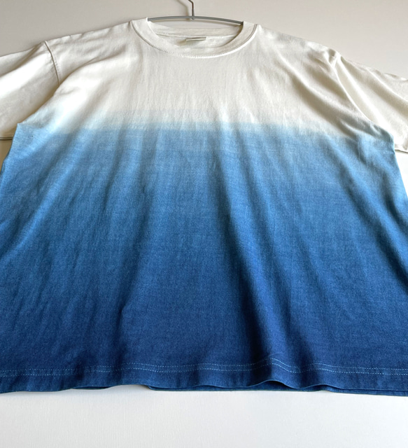 『海』 グラデーション Tシャツ 半袖 藍染 【受注制作】 3枚目の画像