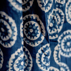 藍染め 草木染め 木版プリント コットンスカート インド綿パッチワークスカート 木版プリント ロングスカート - ラウンドフラワ 4枚目の画像