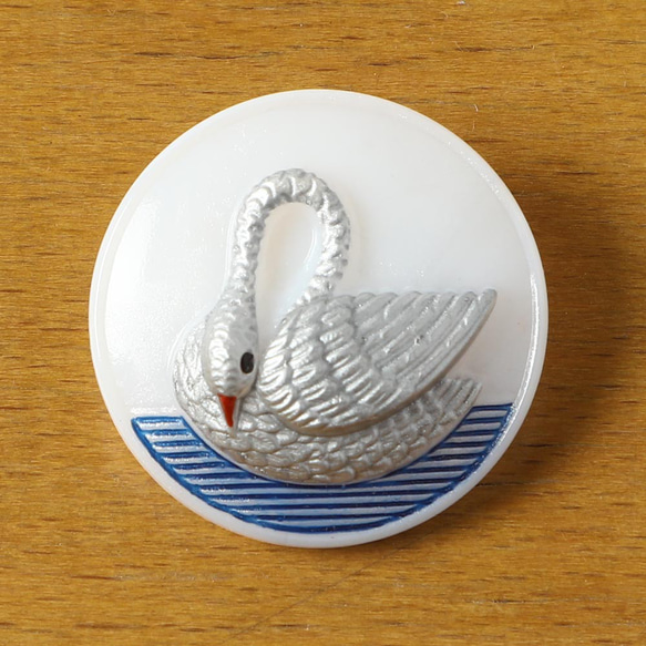 新作ガラスボタン 銀の白鳥（スワン） 2.7cm ボタン Babovka 通販