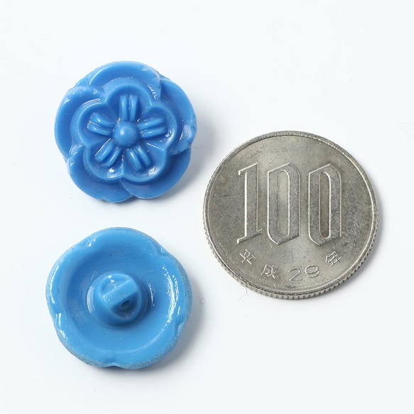 アンティークのガラスボタン ブルー お花 1.8cm 2枚目の画像