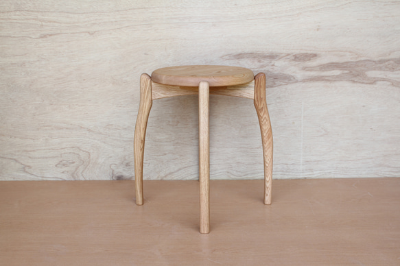 無垢材のスツール1・レッドオーク材・木製チェアー・お好きな高さで