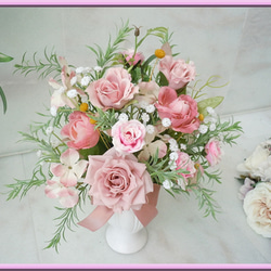 ◆ピンクローズの花瓶アレンジ*可愛いほんのりパステルピンク◆テーブルフラワー フラワーアレンジ 母の日 アートフラワー 4枚目の画像