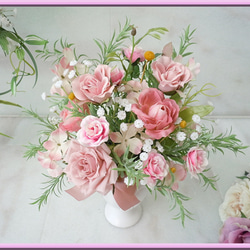 ◆ピンクローズの花瓶アレンジ*可愛いほんのりパステルピンク◆テーブルフラワー フラワーアレンジ 母の日 アートフラワー 2枚目の画像