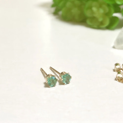 エメラルド・5月誕生石・14kgf☆petit.bijouピアス 4枚目の画像