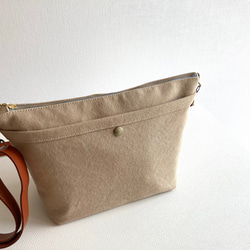 帆布富士金梅ベージュの2wayサコッシュL 5枚目の画像