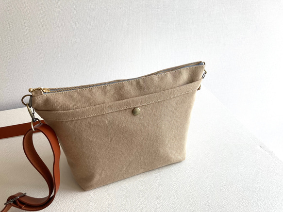 帆布富士金梅ベージュの2wayサコッシュL 5枚目の画像