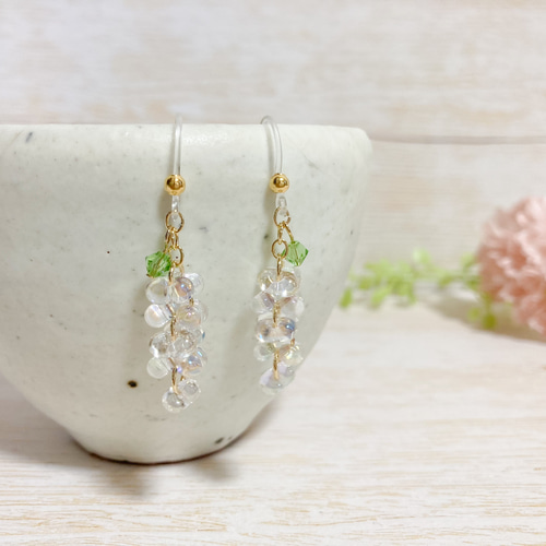 ♡可憐なガラスの藤の花ピアス／イヤリング♡チェコガラスビーズ