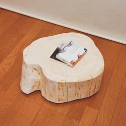 いい香り ひのき切株テーブル・丸太テーブル・無塗装ナチュラル・オーガニック 3枚目の画像