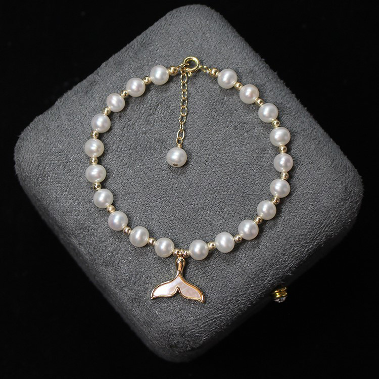 淡水パールのブレスレット バングル　真珠　淡水真珠 パール 　6月誕生石　夏の誕生石