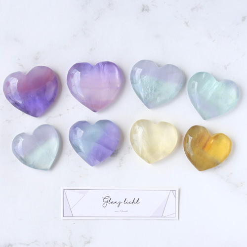 ハートフローライト1つ 小さめ 鉱物 天然石 お守り 恋愛 蛍石