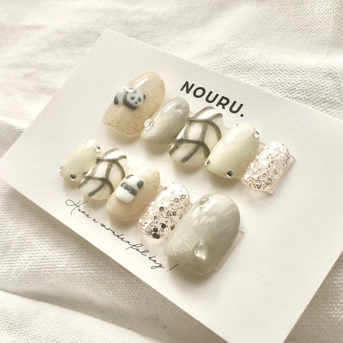 ゆるゆるパンダ【サイズオーダー制】￤ネイルチップ パンダ