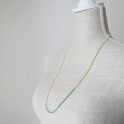 グリーン KABURU 留め具のない かぶるタイプのガラスビーズネックレス 緑 72 3枚目の画像