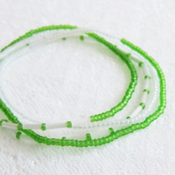 グリーン KABURU 留め具のない かぶるタイプのガラスビーズネックレス 緑 72 2枚目の画像