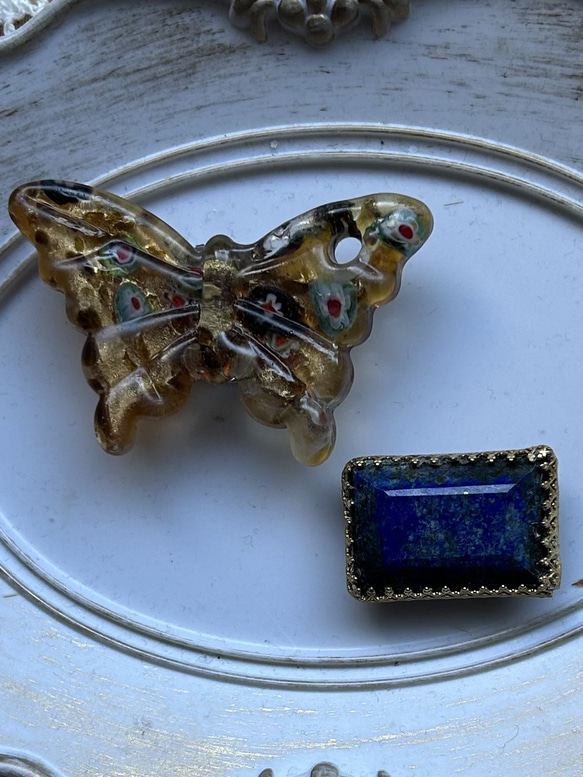 ヴェネチアンガラスのドリーミィな琥珀色の蝶の帯留め「バタフライ・アンバー」 15枚目の画像