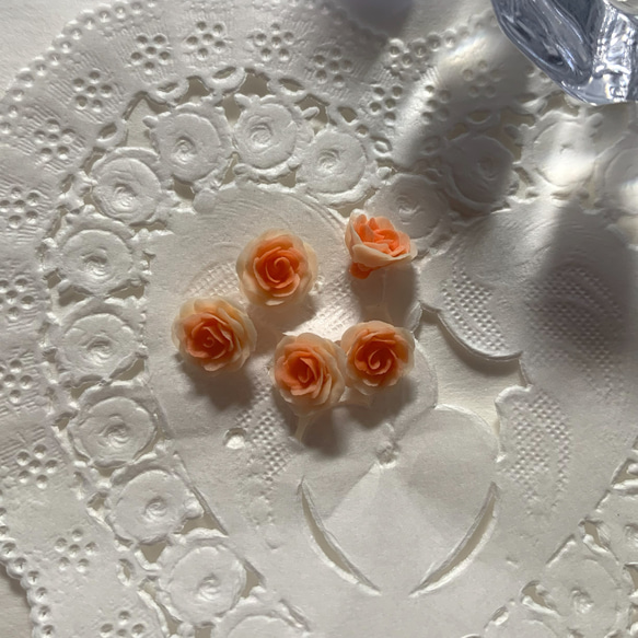 樹脂粘土　薔薇　小さめオレンジグラデーション 1枚目の画像