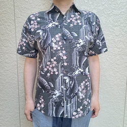 半袖和柄シャツ（桜に鯉の滝登り） 1枚目の画像