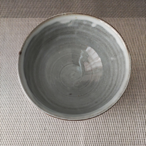 白い釉薬の茶碗2 4枚目の画像