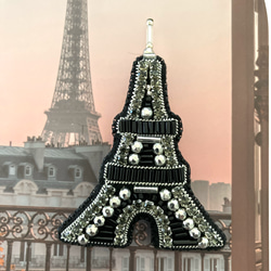 ビーズ刺繍ブローチ　エッフェル塔　シルバー　大人　フレンチ　パリ 2枚目の画像